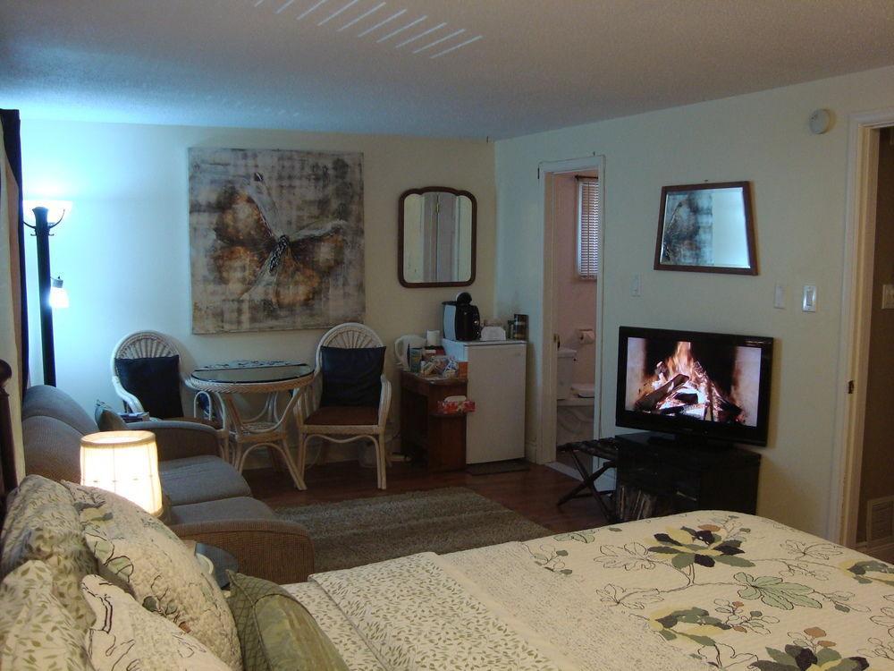Paddington Place Bed & Breakfast ออชวา ภายนอก รูปภาพ